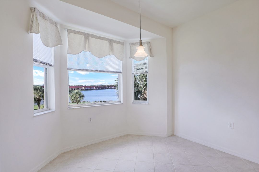 2750 Cypress Trace Cir  #2631, Naples, FL 34119