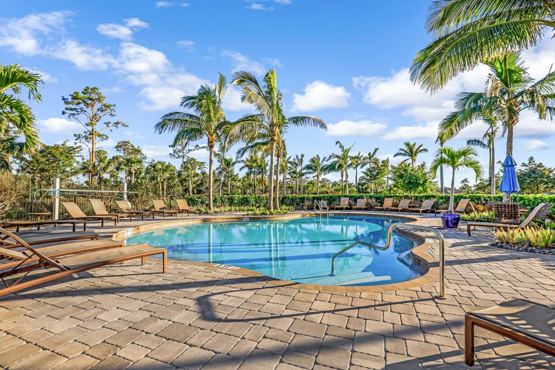 19693 Estero Pointe Ln, Fort Myers, FL 33908