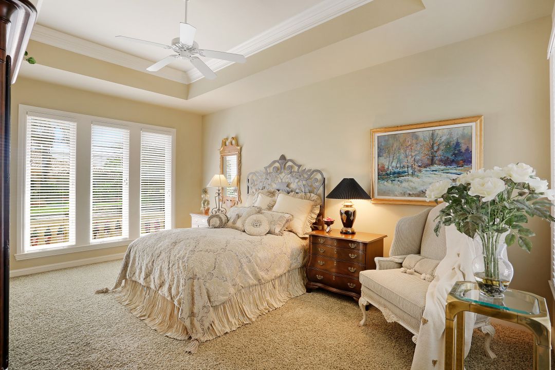 185 Cheshire Way, Naples, FL 34110