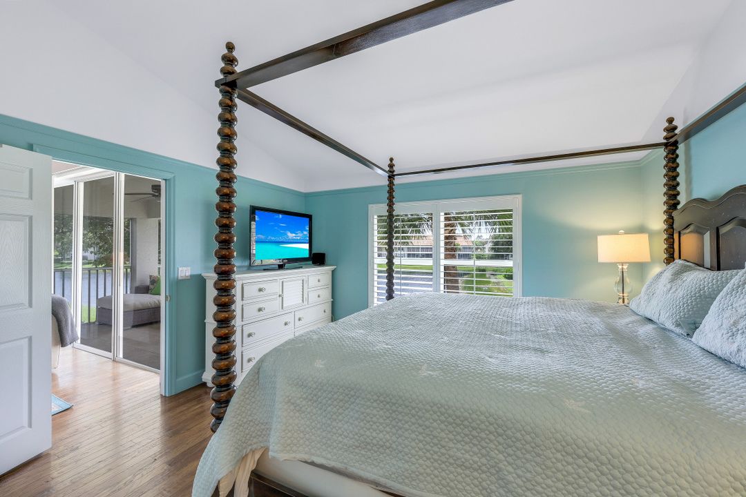 5100 Cedar Springs Dr #201, Naples, FL 34110