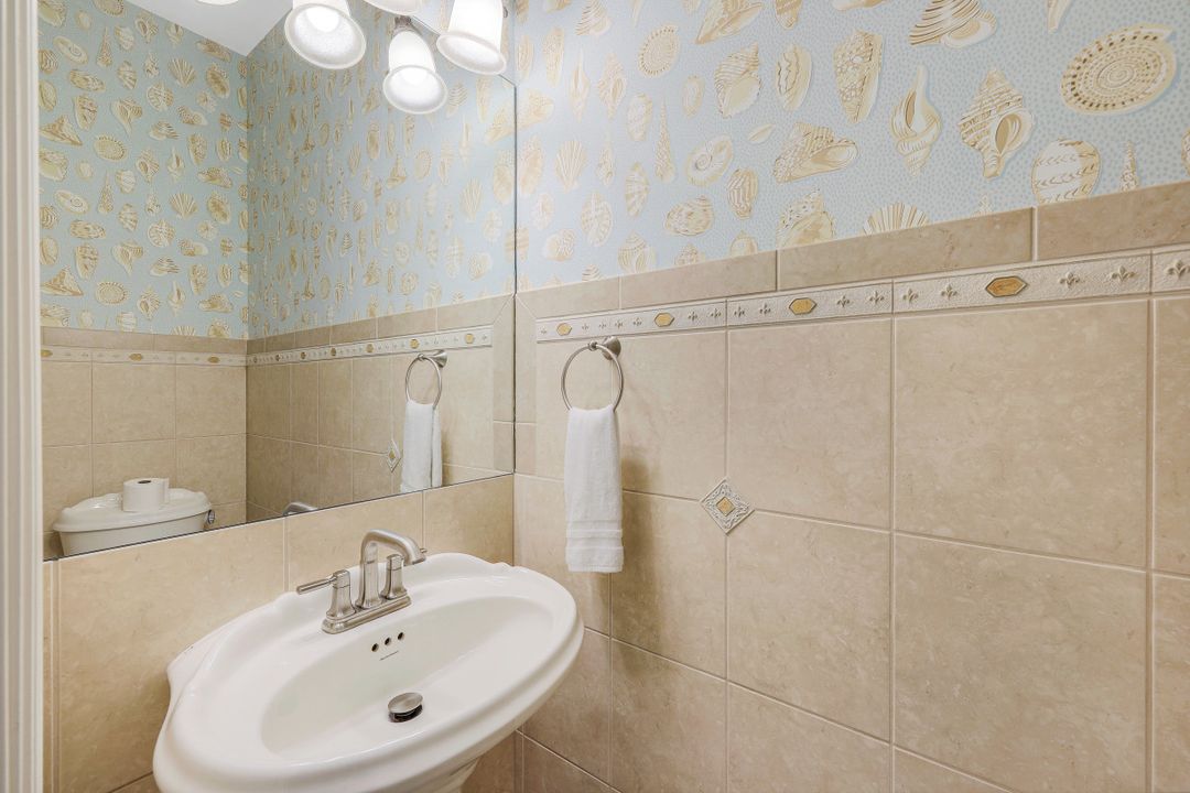 707 Plantation Ct, Marco Island, FL 34145