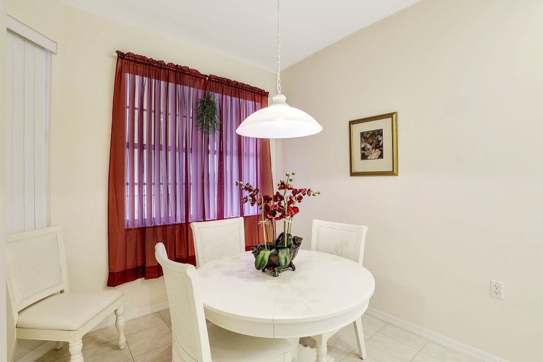 4864 Hampshire Ct #303, Naples, FL 34112