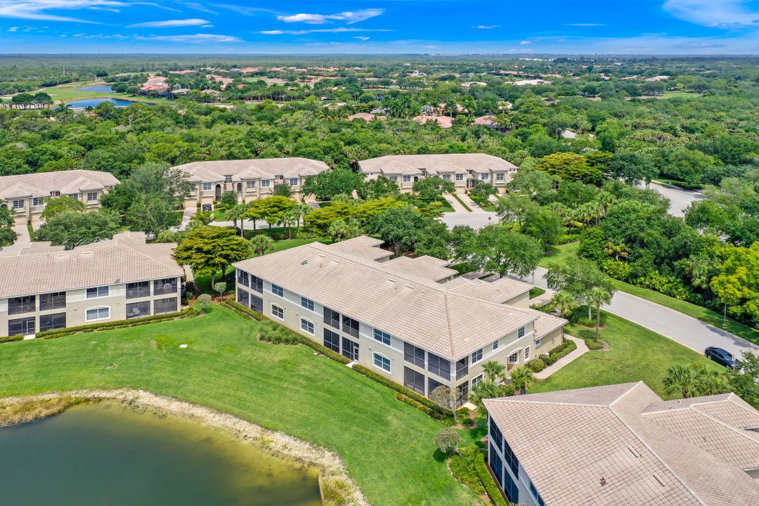 7050 Bay Woods Lake Ct #201, Fort Myers, FL 33908
