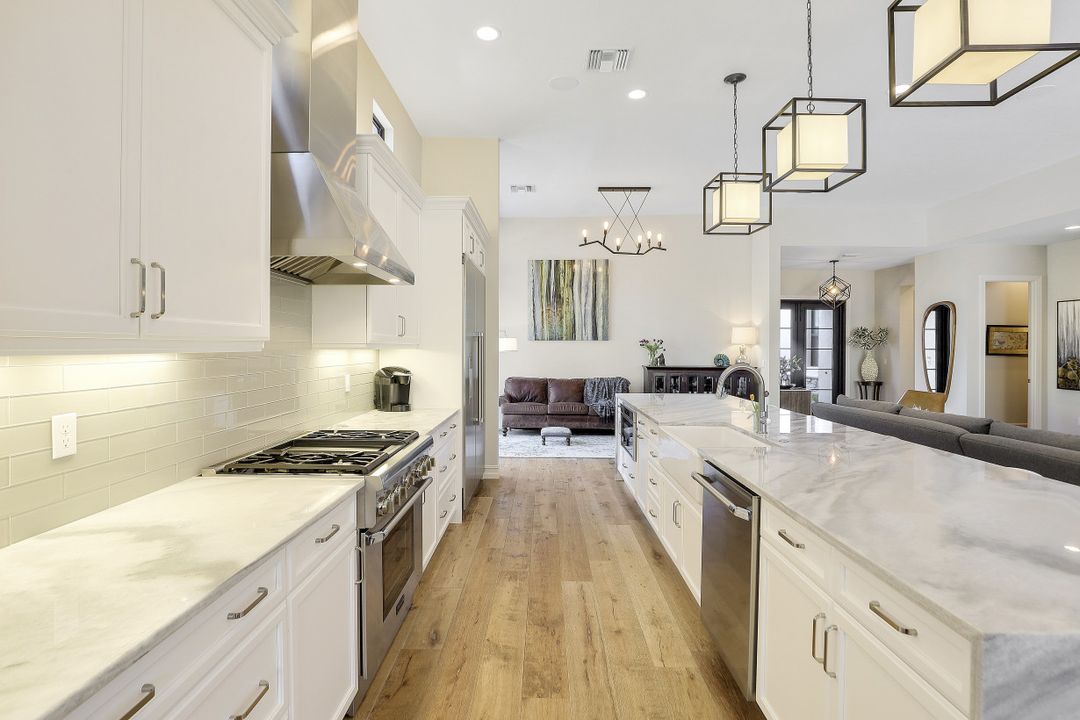 14698 Reserve Pl, Naples, FL 34109