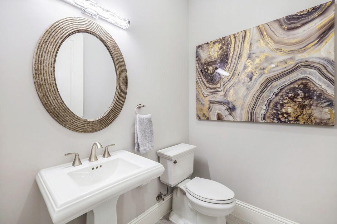 6231 Megans Bay Dr, Naples, FL 34112
