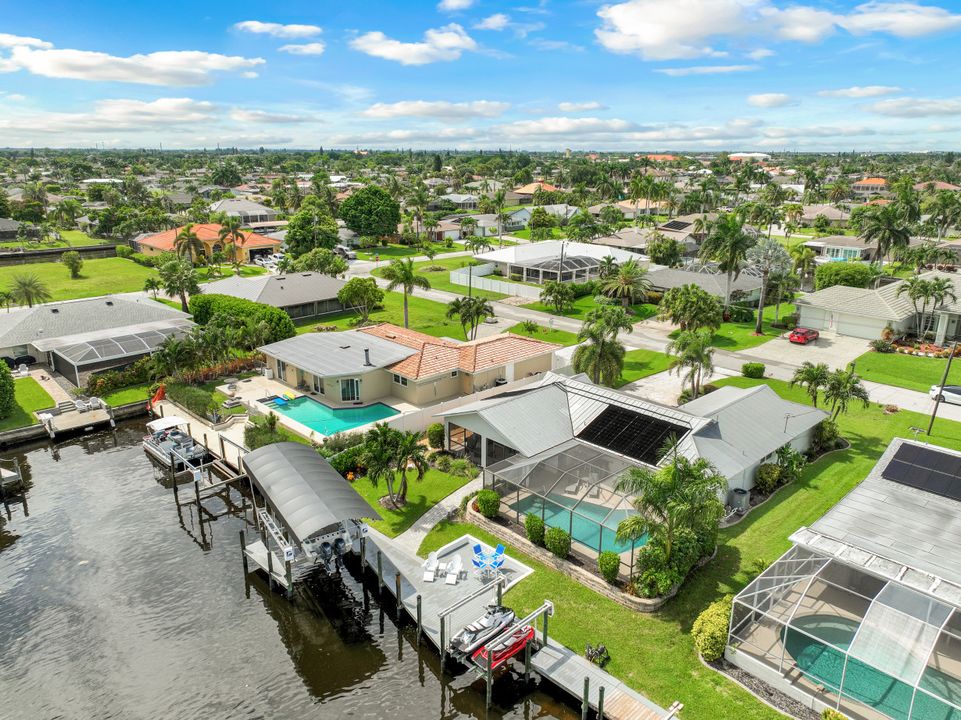 2010 SE 29th Ln, Cape Coral, FL 33904