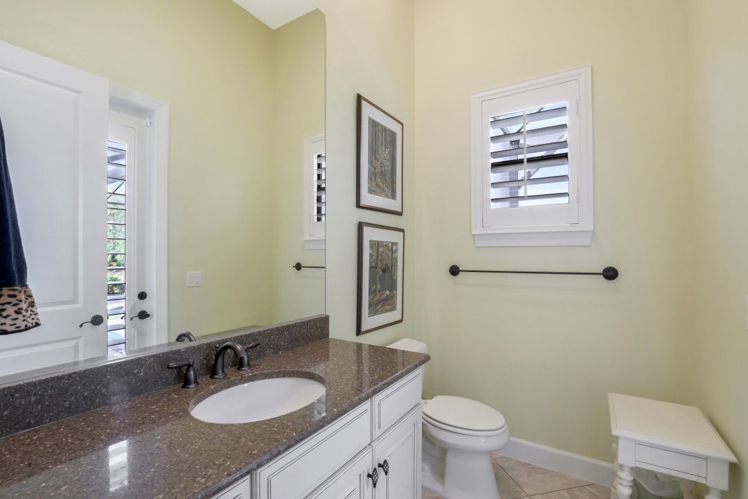 8651 Amour Ct, Naples, FL 34119