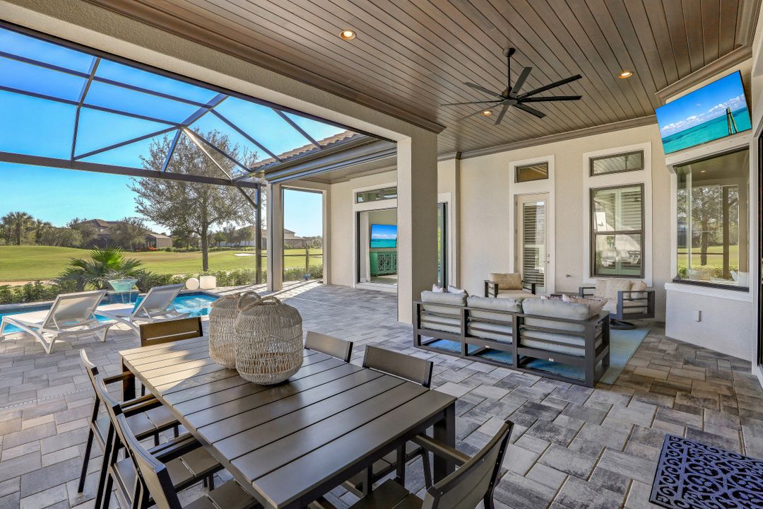 9308 Tulipano Ter, Naples, FL 34119