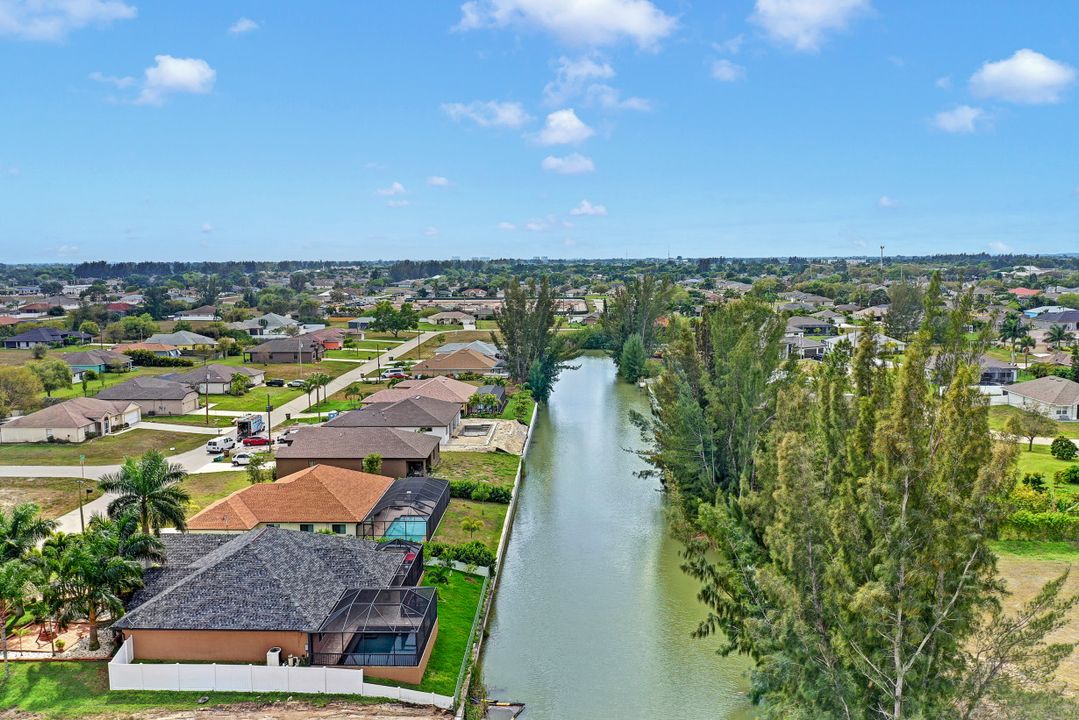 1218 SW 18th Ave, Cape Coral, FL 33991