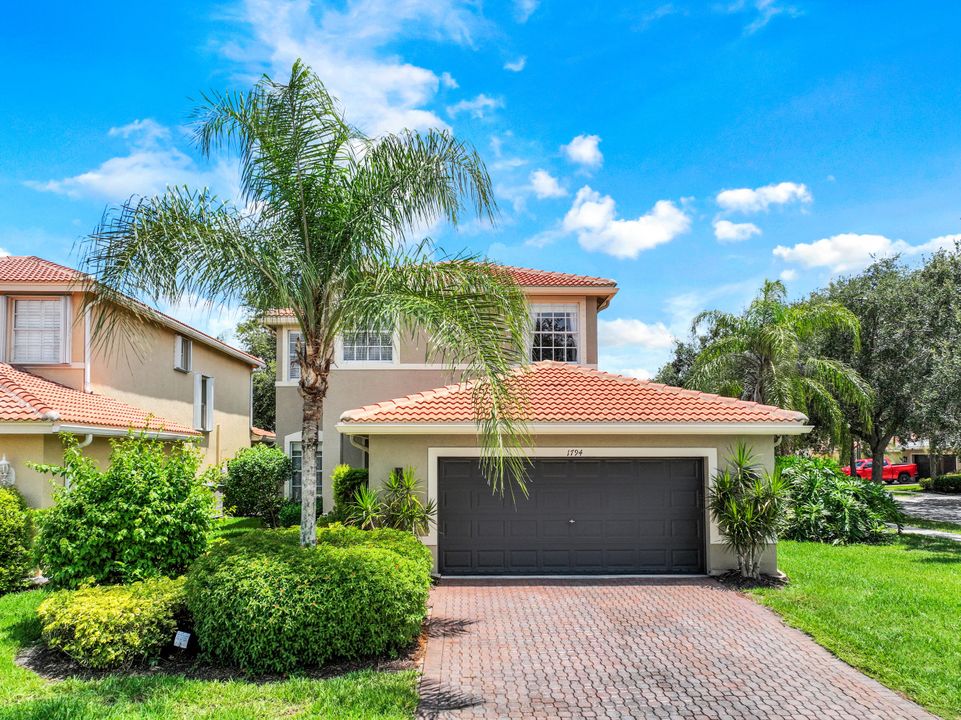 1794 Ribbon Fan Ln, Naples, FL 34119