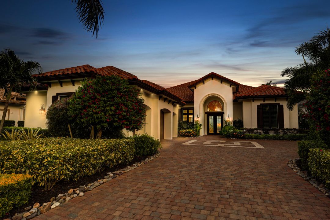 16434 Seneca Way, Naples, FL 34110