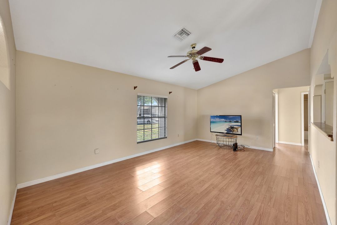 2222 NW 2nd St, Cape Coral, FL 33993