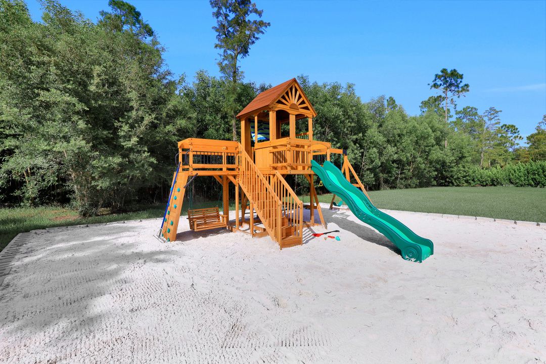 5931 Spanish Oaks Ln, Naples, FL 34119