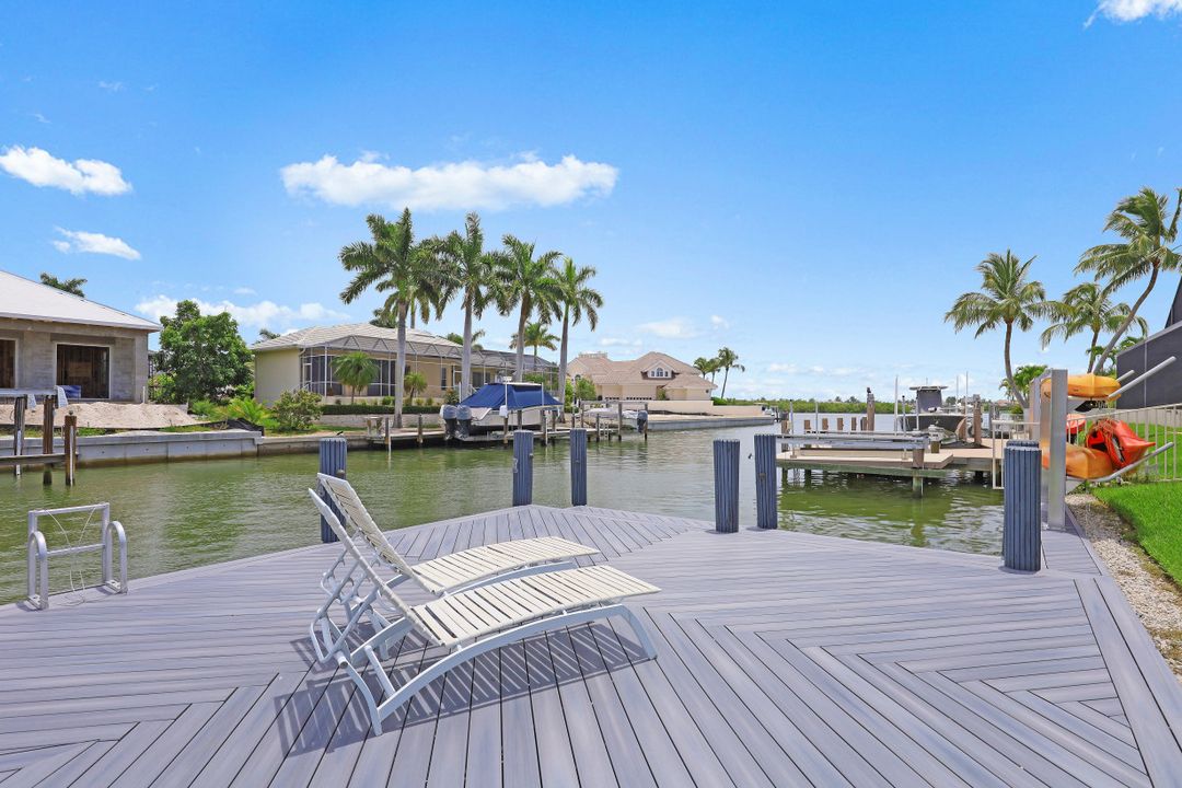 470 Maunder Ct, Marco Island, FL 34145