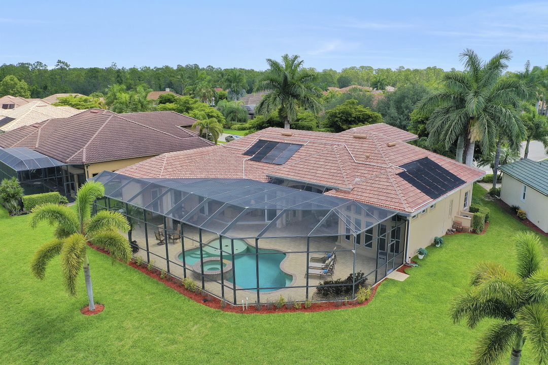 1761 Supreme Ct, Naples, FL 34110