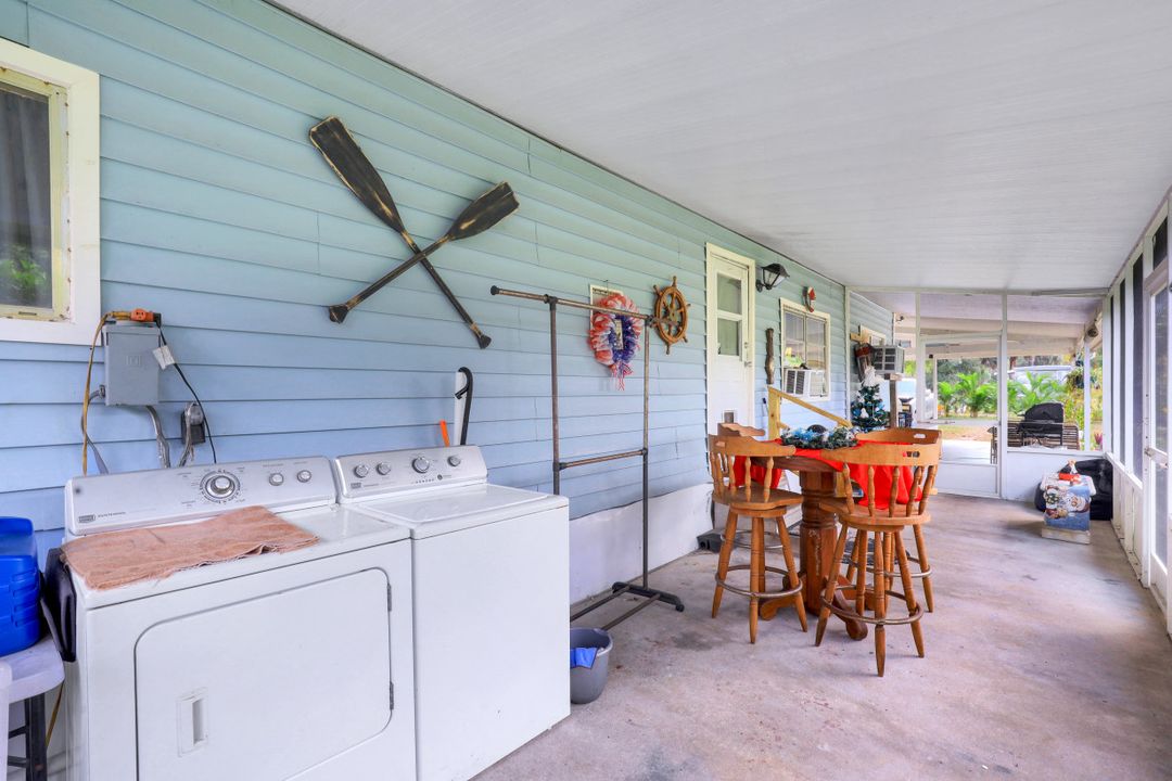 7905 Marx Dr, North Fort Myers, FL 33917