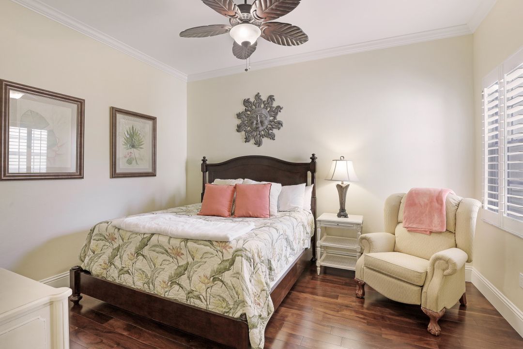 385 Sea Grove Ln #201, Naples, FL 34110