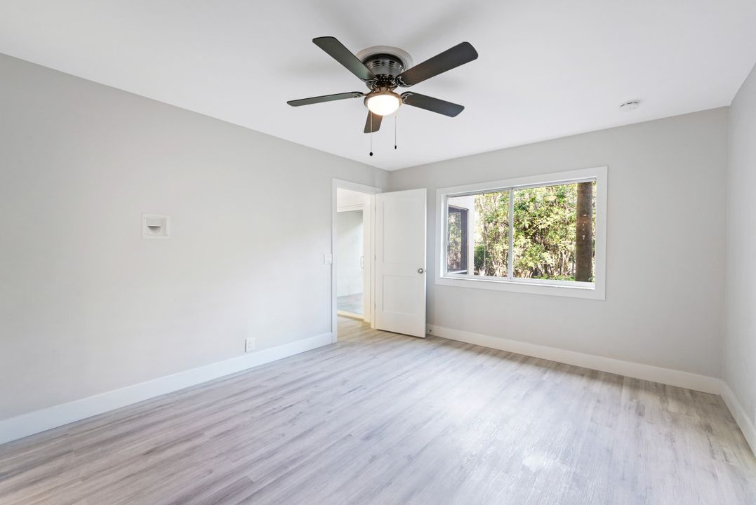 7797 Esmeralda Way #K-102, Naples, FL 34109