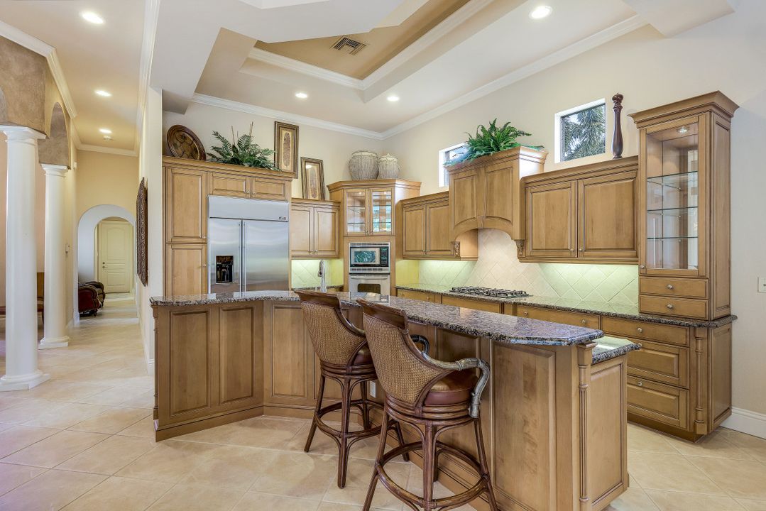 18600 Verona Lago Dr, Miromar Lakes, FL 33913