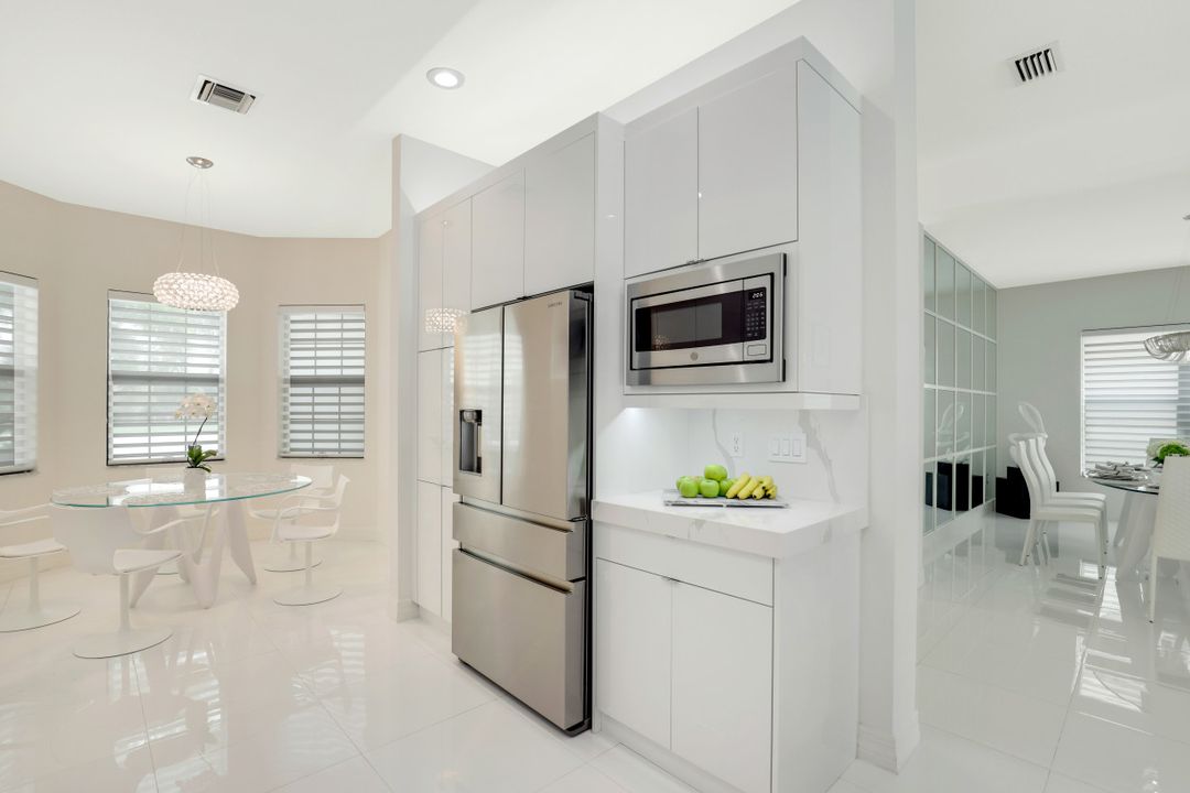 4448 Aurora St, Naples, FL 34119