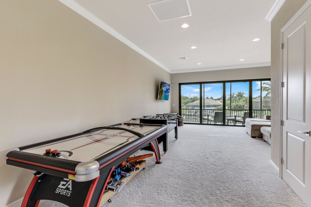 5423 SW 28th Pl, Cape Coral, FL 33914