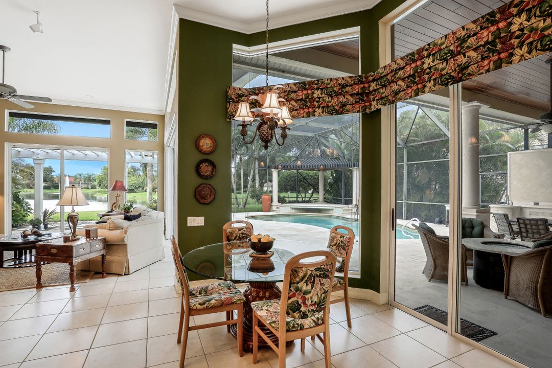 581 Wedgewood Way, Naples, FL 34119