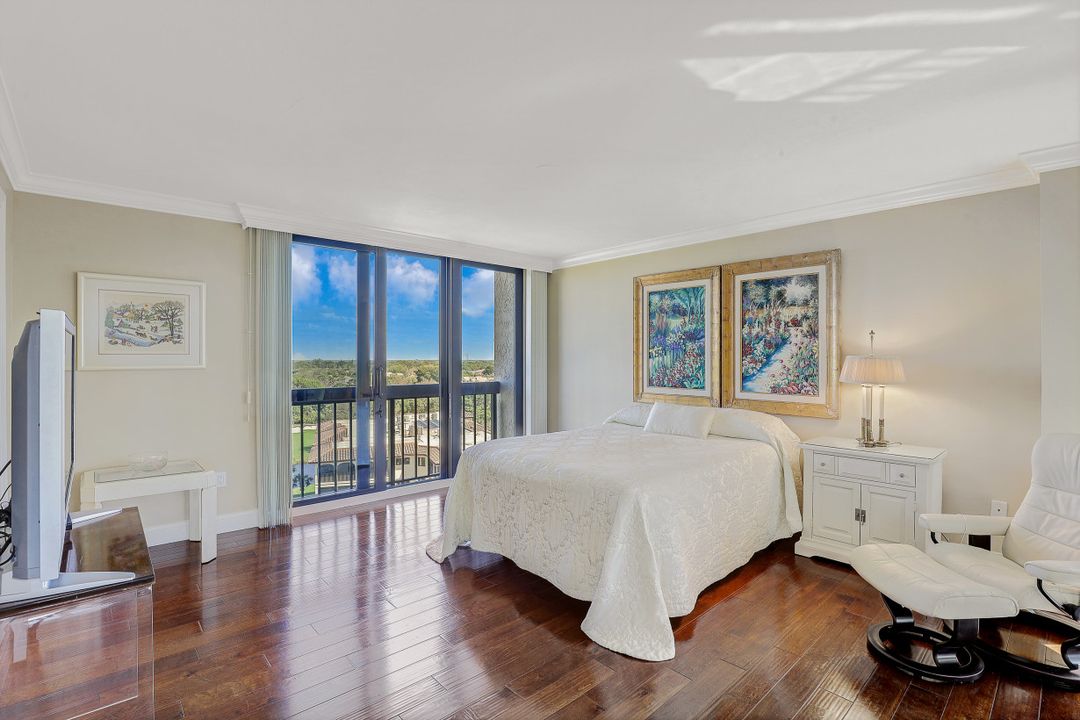 6000 Pelican Bay Blvd #801, Naples, FL 34108