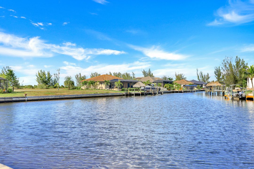 128 NW 39th Ave, Cape Coral, FL 33993