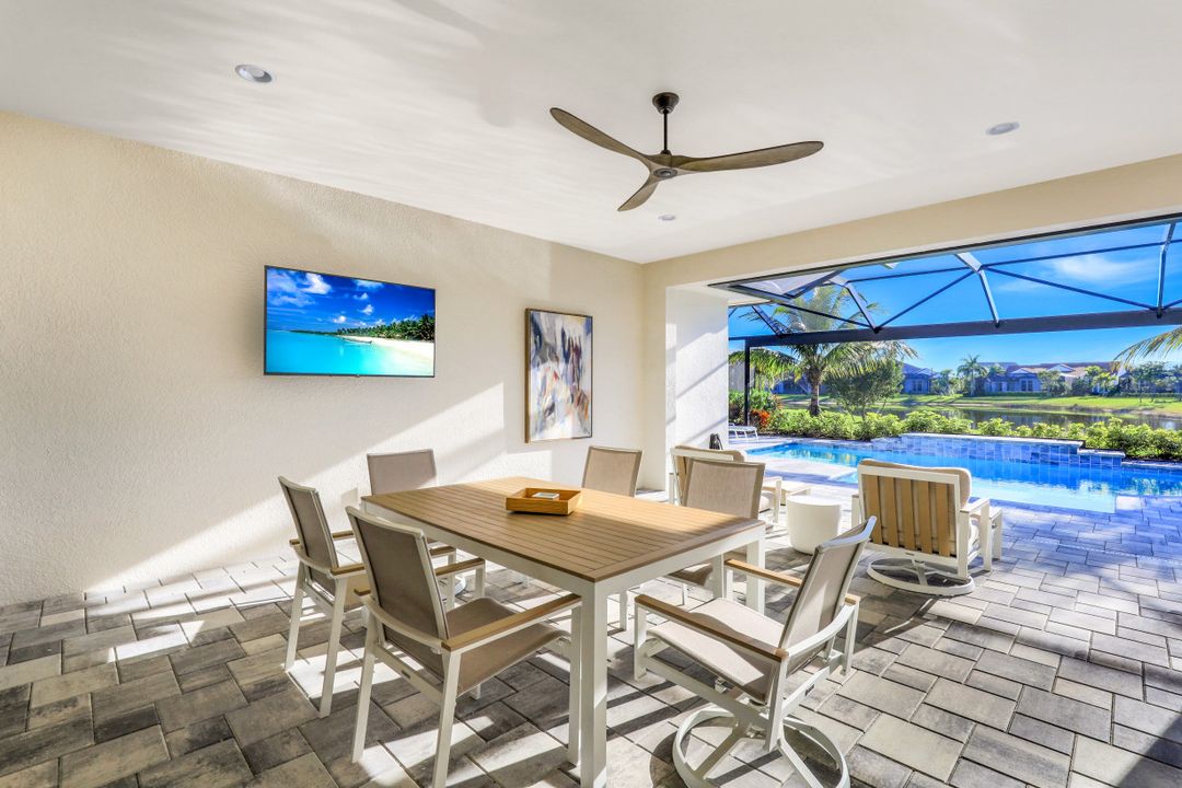 3224 Cotuit Ln, Naples, FL 34114