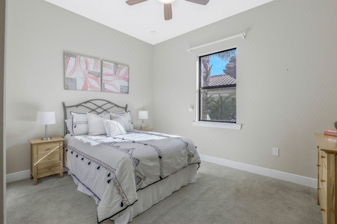 12471 Kentwood Ave, Fort Myers, FL 33913