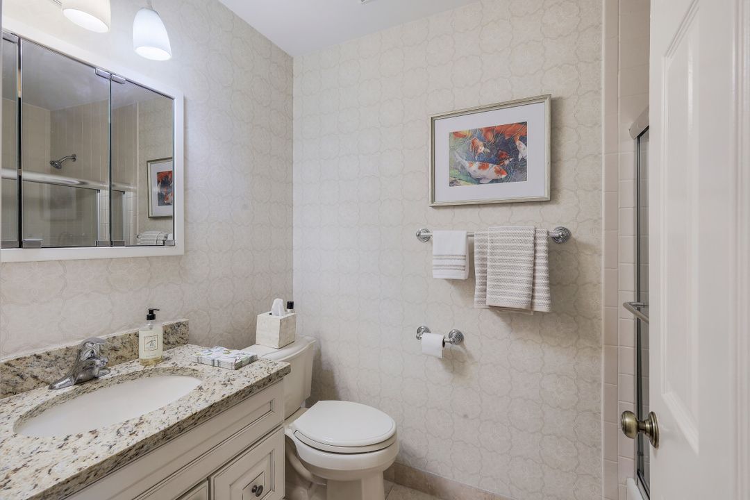 2208 Paget Cir, Naples, FL 34112