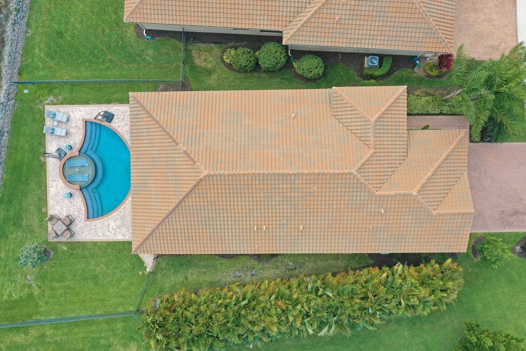 2832 Cinnamon Bay Cir, Naples, FL 34119