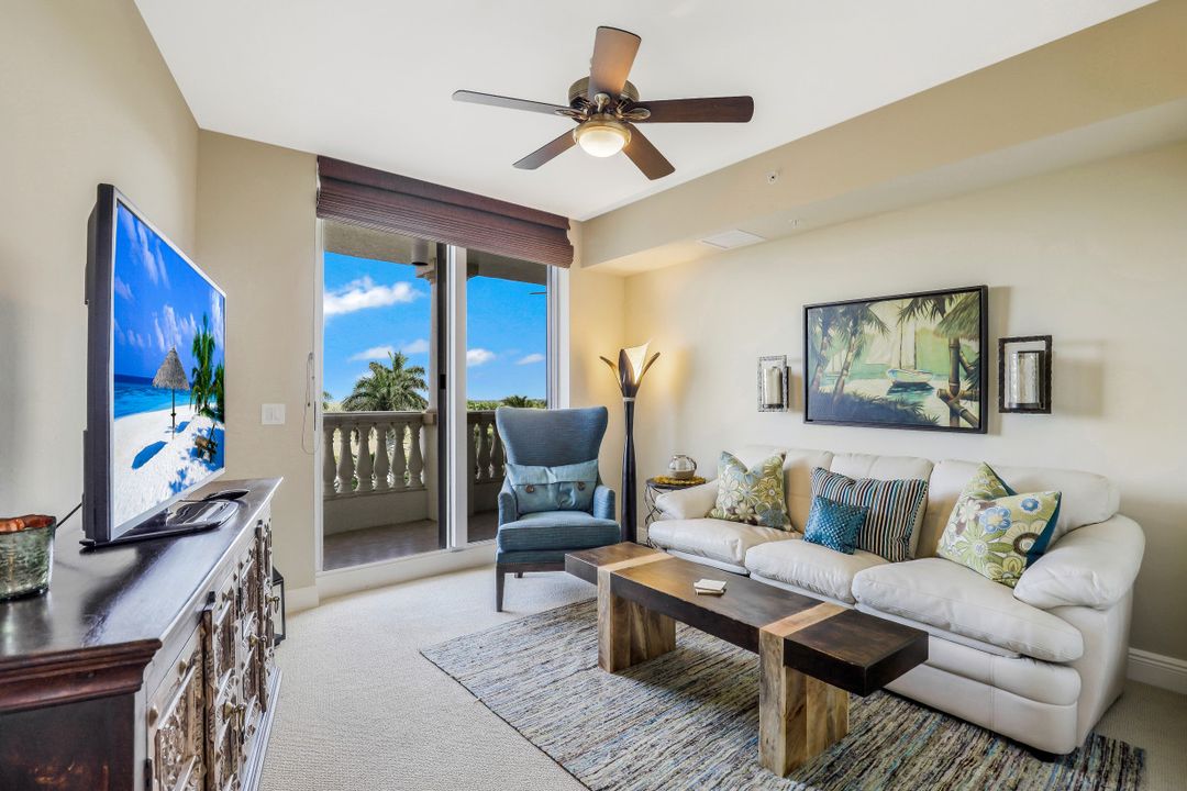 1050 Borghese Ln #303, Naples, FL 34114