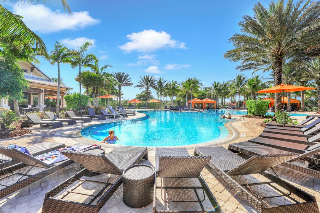 9123 Trivoli Terrace, Naples, FL 34119