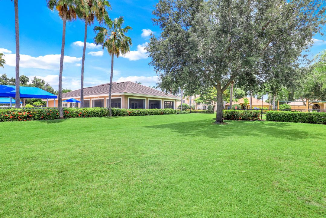 14849 Fripp Island Ct, Naples, FL 34119