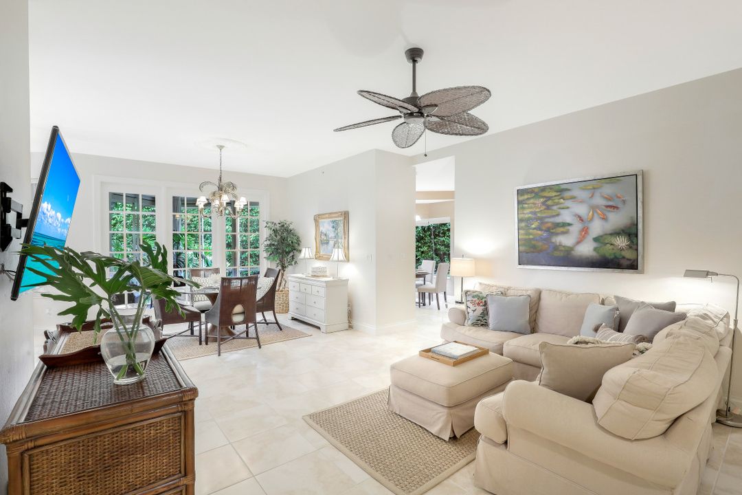 141 Colonade Cir #141, Naples, FL 34103