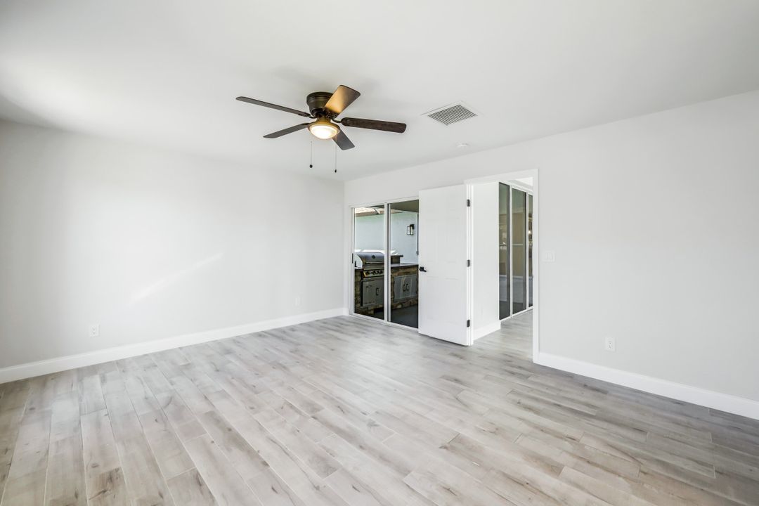 2555 SW 27th St, Cape Coral, FL 33914