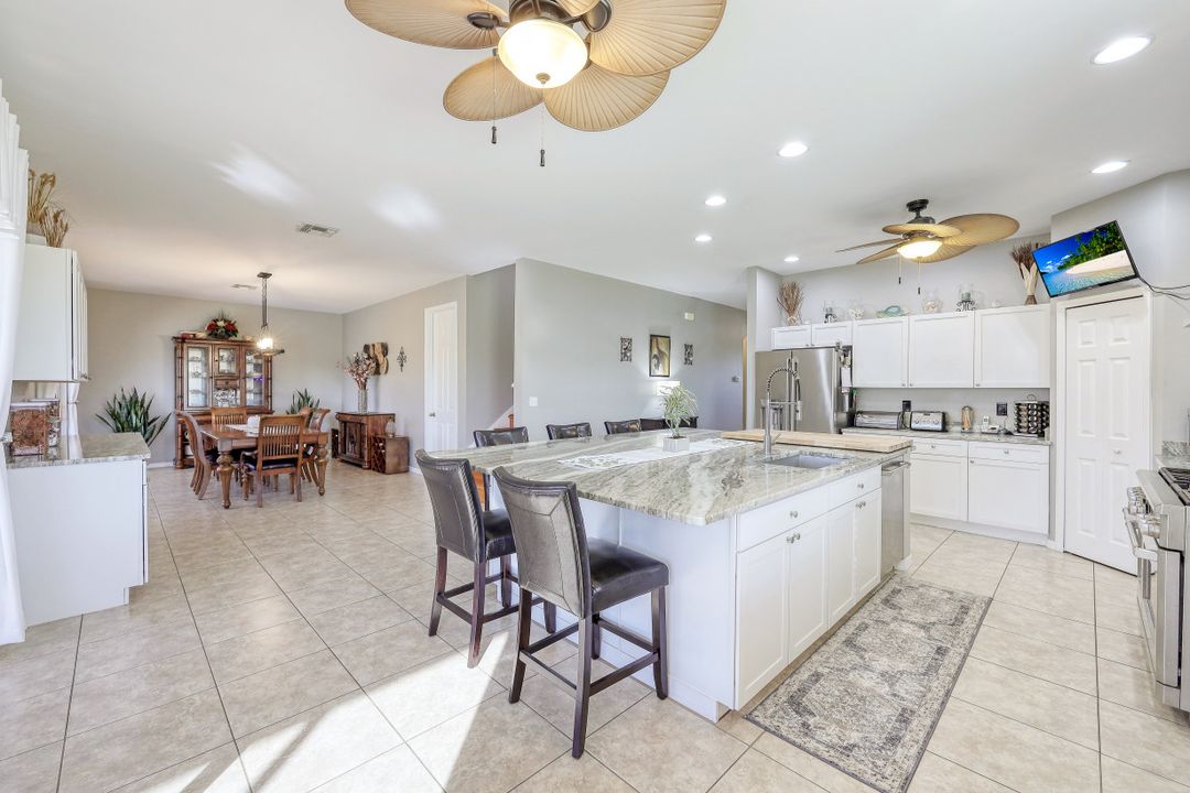 18251 Lynn Rd, North Fort Myers, FL 33917