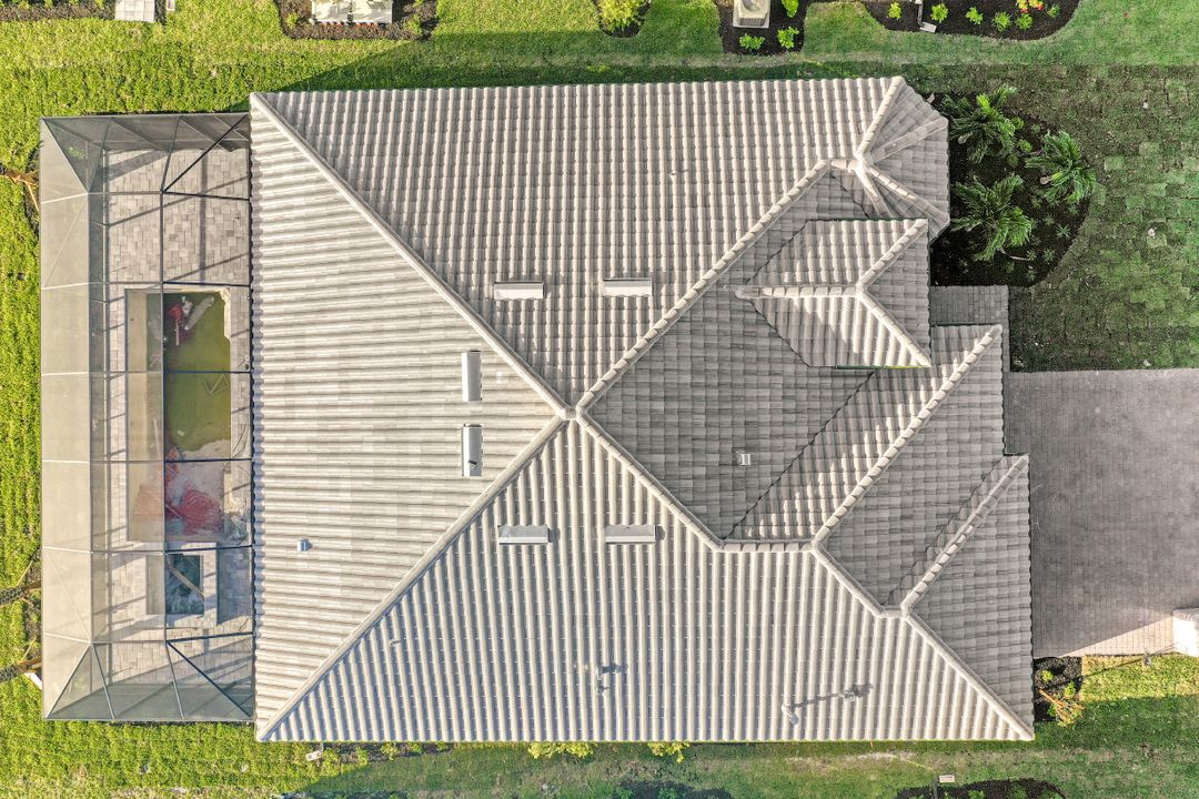 20048 Hartford Blvd, Estero, FL 33928