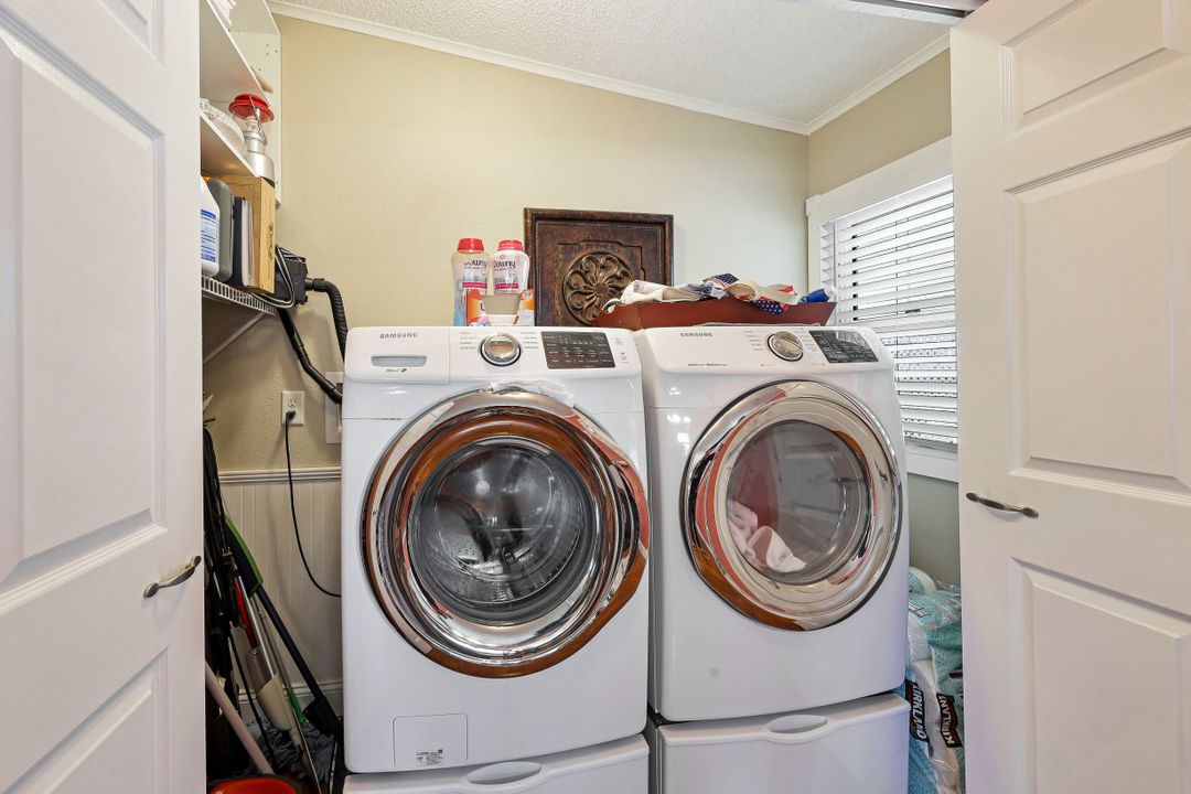 117 Mediterranean Way, Naples, FL 34104