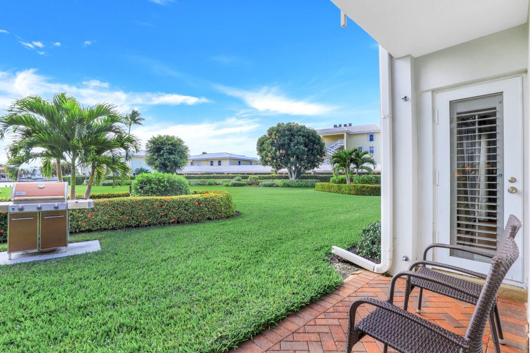 3400 Gulf Shore Blvd N #B-2, Naples, FL 34103