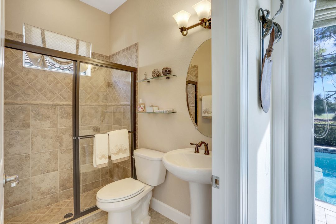 9755 Nickel Ridge Cir, Naples, FL 34120