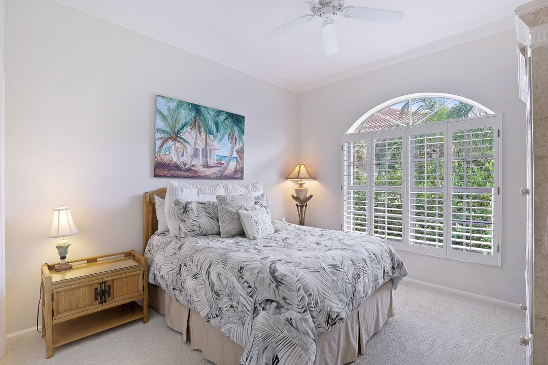 8459 Abbington Cir #9-922, Naples, FL 34108