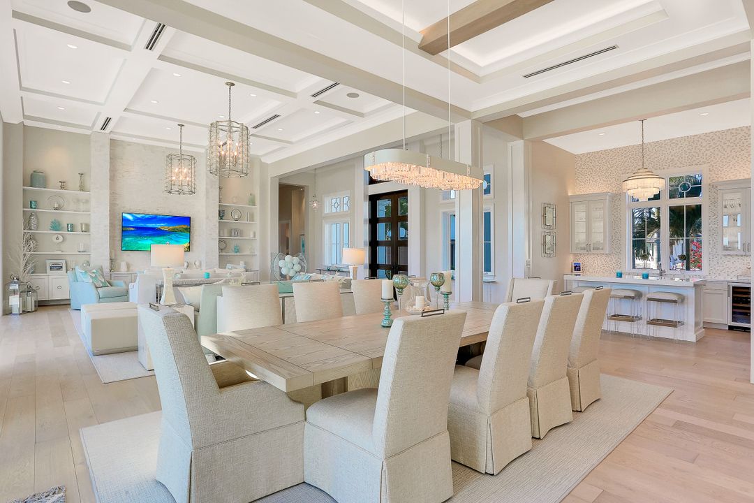 16610 Firenze Way, Naples, FL 34110