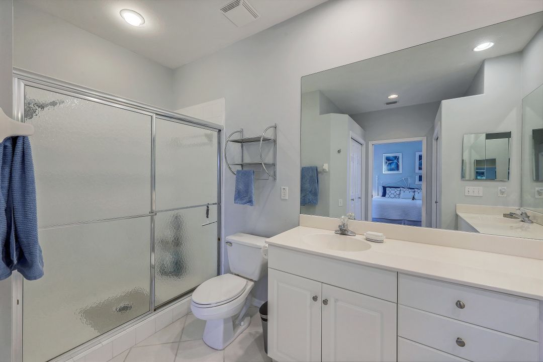 8239 Parkstone Pl #202, Naples, FL 34120