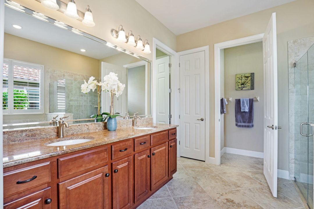 9364 Marble Stone Dr, Naples, FL 34120