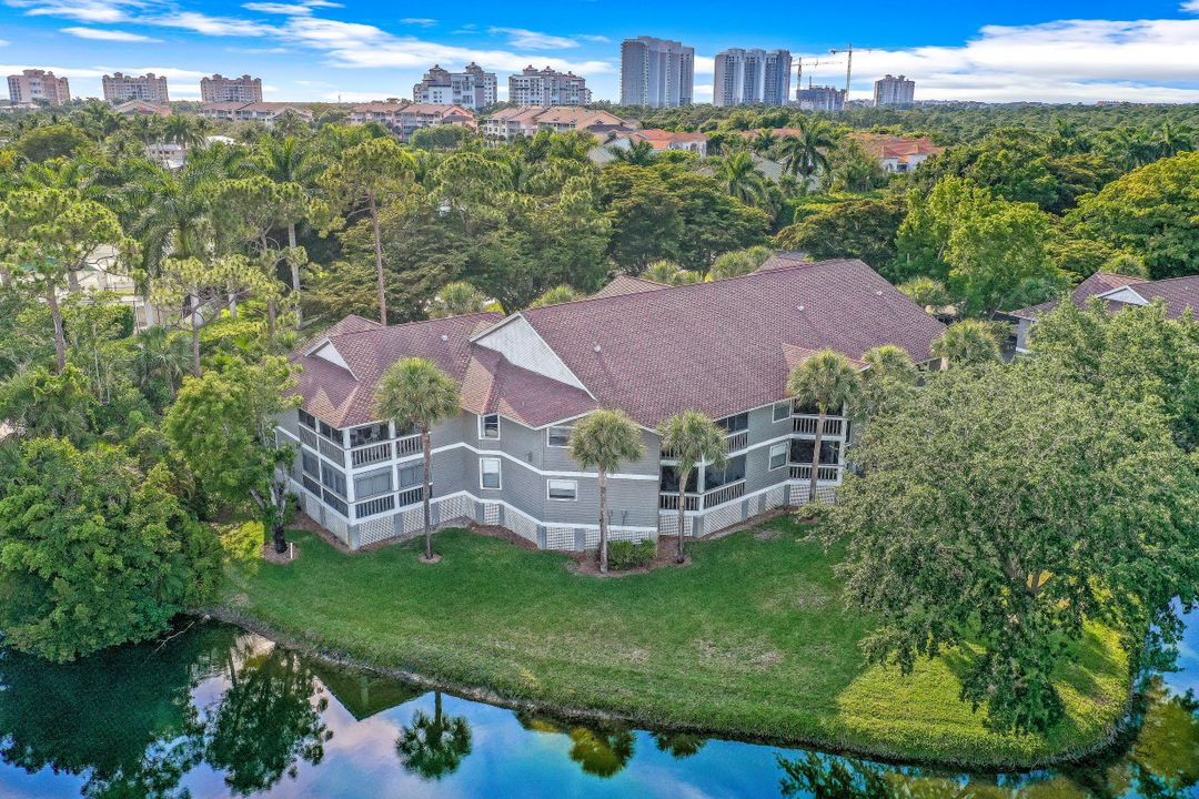 666 Wiggins Bay Dr #B-24, Naples, FL 34110