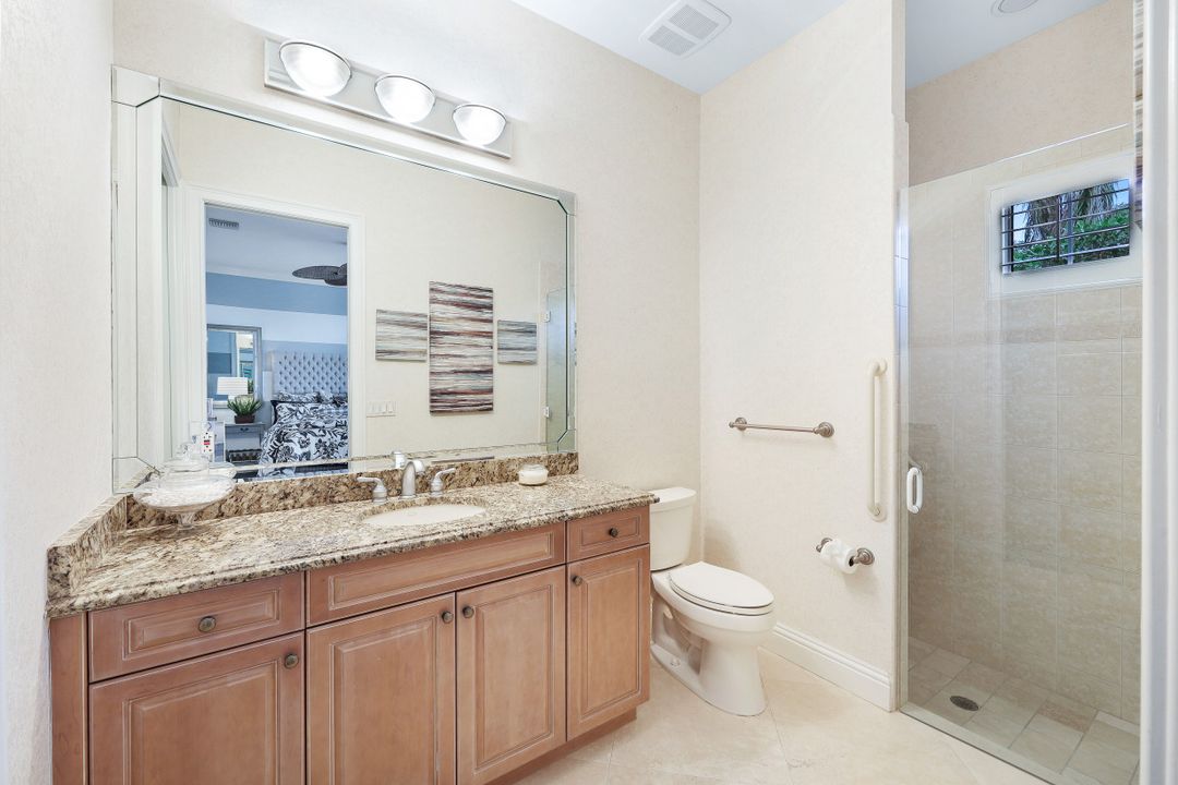 313 Chancery Cir, Naples, FL 34110