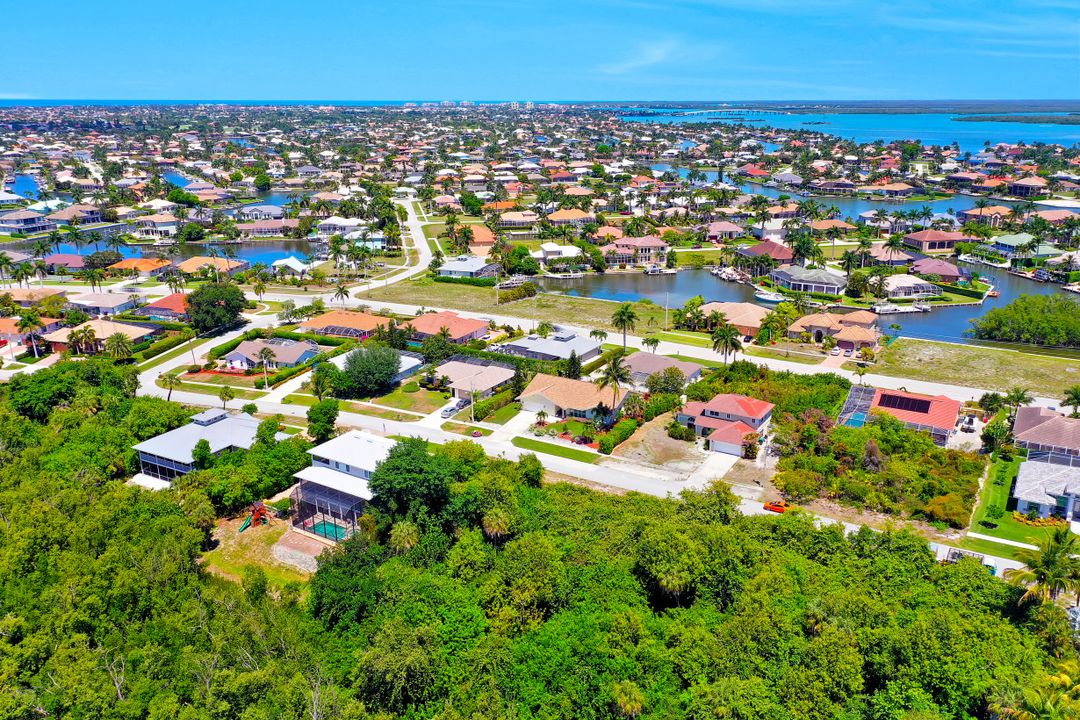 1959 Sheffield Ave, Marco Island, FL 34145