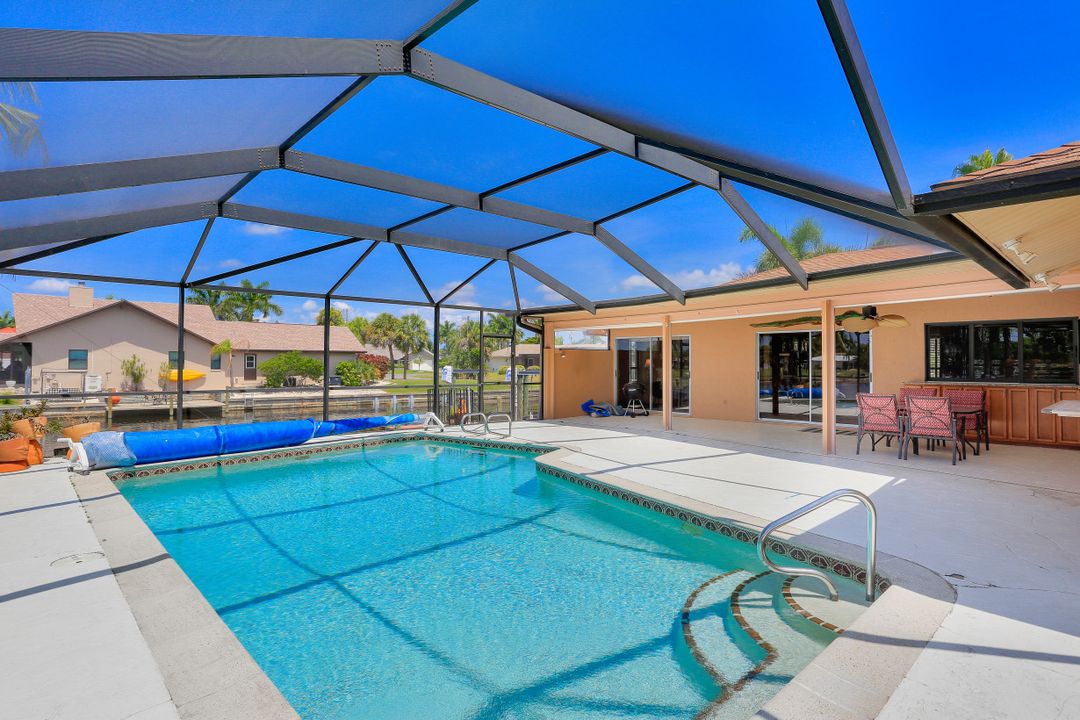 1902 SE 32nd St, Cape Coral, FL 33904